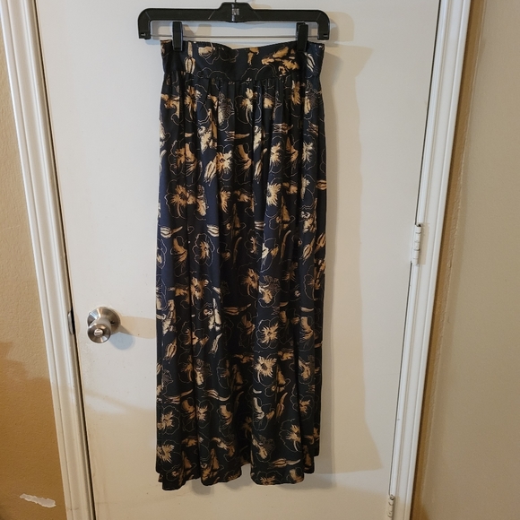 Symbology Hibiscus Flower Maxi Skirt Black + Gold - Picture 3 of 5